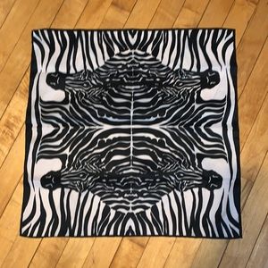 Nasharr frèred ltd Scarf 3/$15
